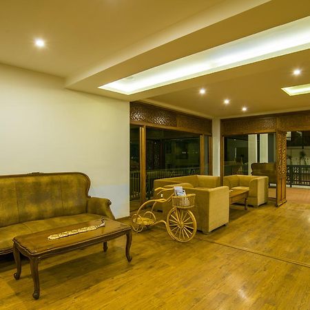 Olive Golden Ridge Resort Chinnakanal Buitenkant foto