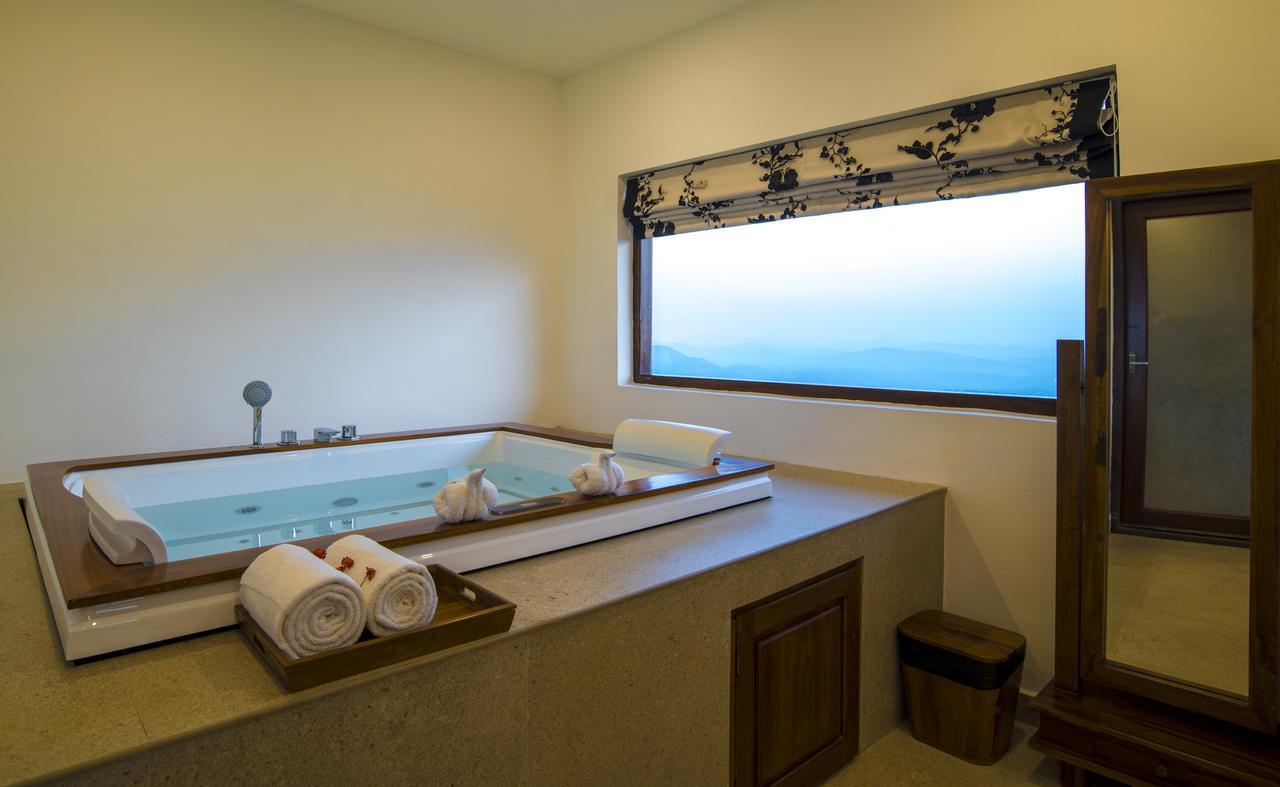 Olive Golden Ridge Resort Chinnakanal Buitenkant foto