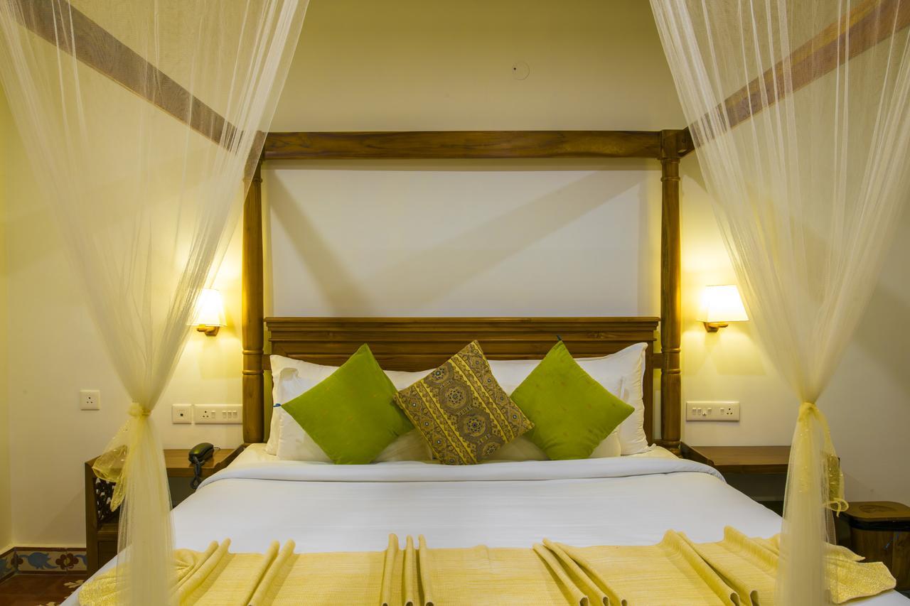 Olive Golden Ridge Resort Chinnakanal Buitenkant foto